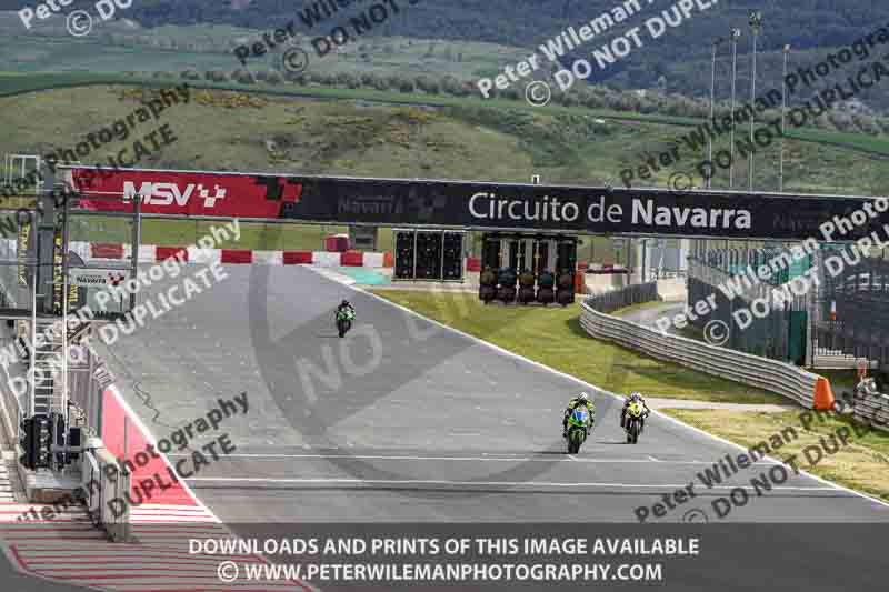 cadwell no limits trackday;cadwell park;cadwell park photographs;cadwell trackday photographs;enduro digital images;event digital images;eventdigitalimages;navarra;no limits trackdays;peter wileman photography;racing digital images;trackday digital images;trackday photos